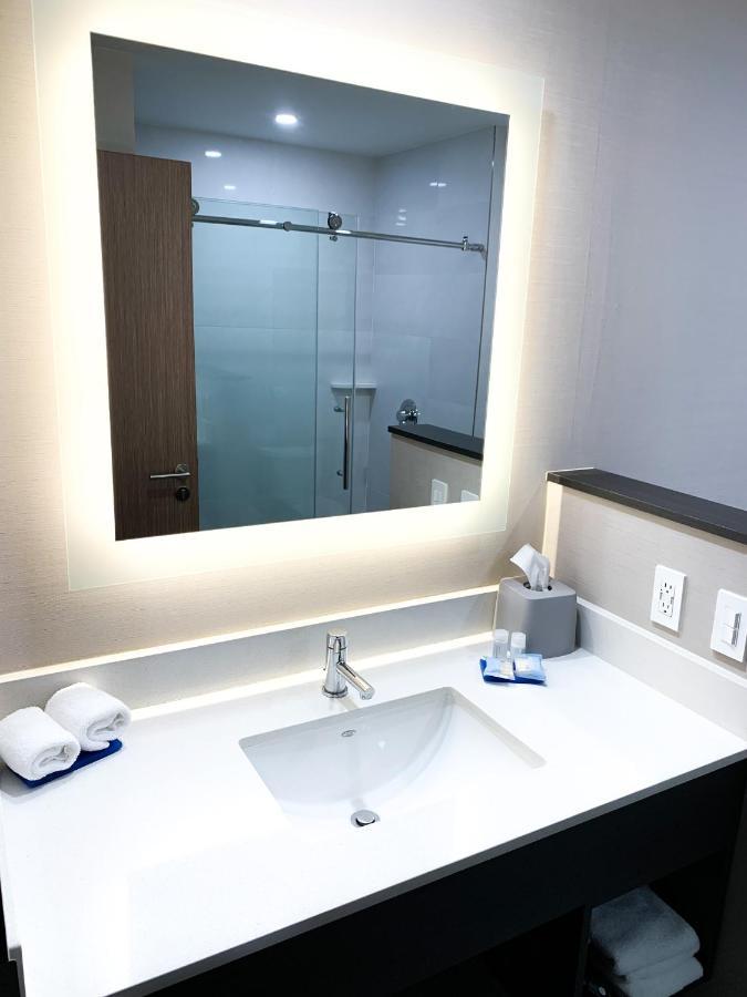 Holiday Inn Express & Suites - Tijuana Otay By Ihg Exterior foto